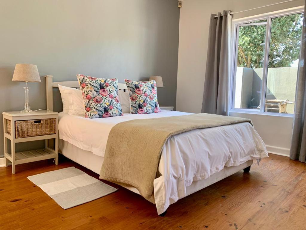 Anchor'S Rest Hotell Hermanus Exteriör bild